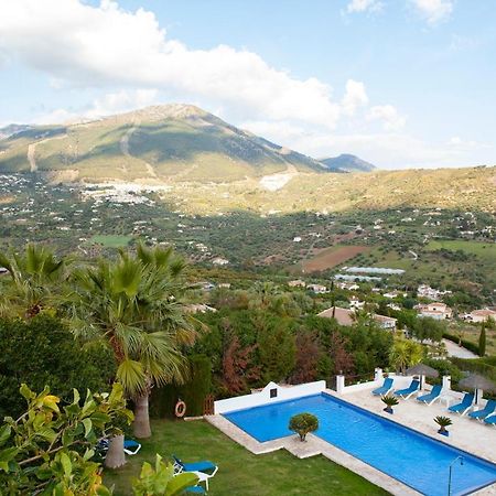Hotel Cortijo De Salia Alcaucín Eksteriør bilde
