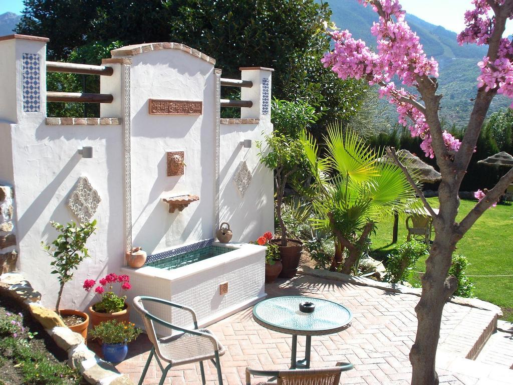 Hotel Cortijo De Salia Alcaucín Eksteriør bilde