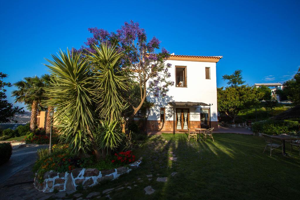 Hotel Cortijo De Salia Alcaucín Eksteriør bilde