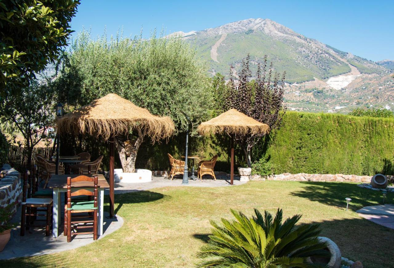 Hotel Cortijo De Salia Alcaucín Eksteriør bilde