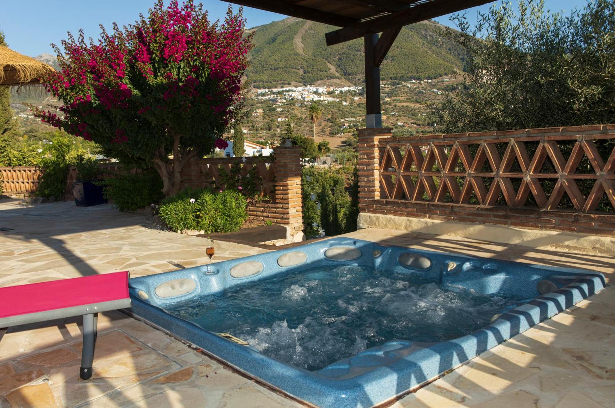 Hotel Cortijo De Salia Alcaucín Rom bilde
