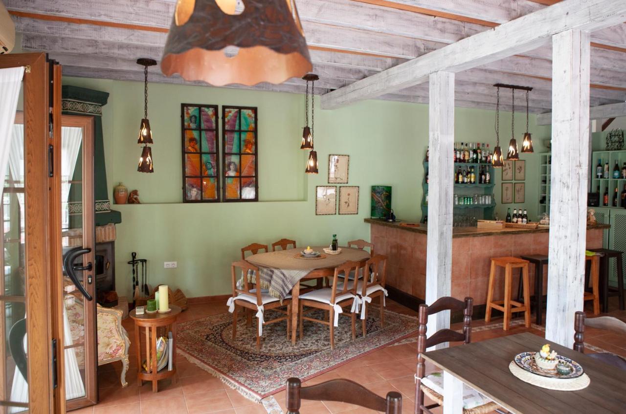 Hotel Cortijo De Salia Alcaucín Eksteriør bilde